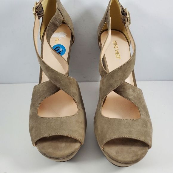 NINE WEST Suede Criss-cross, Open Toe Wedges. SIZE 10M. S846 - Picture 1 of 4